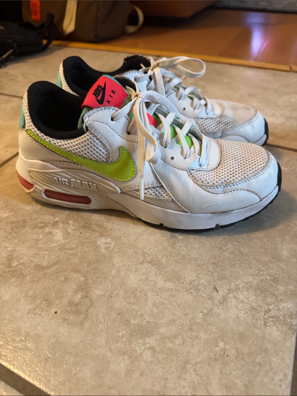 NIKE AIR MAX EXCEE WHITE GREEN NEON